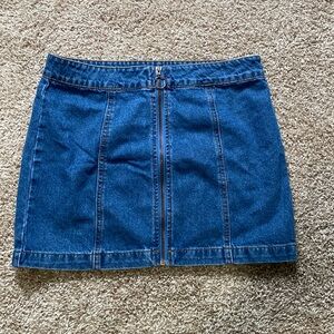 NWOT Front Zip Jean Skirt